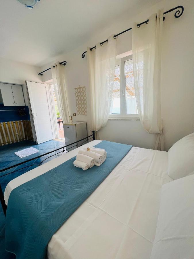 Villa Isabella Ponza Exterior photo